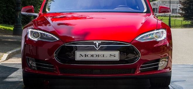 Analyst: Tesla muss sich vor Apple in Acht nehmen | finanzen.net