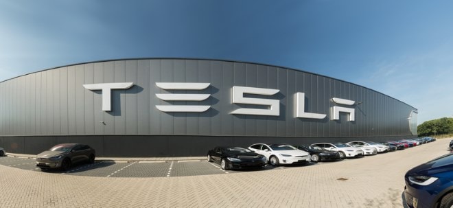 S&P 500-Papier Tesla-Aktie: So viel Verlust hätte ein Tesla-Investment von vor 3 Jahren eingefahren | finanzen.net