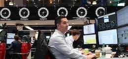 : Рубль закрывает ростом третью неделю подряд
