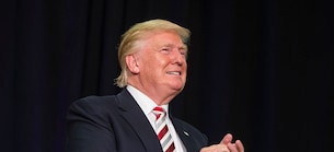 Eskalation voraus?: Haushaltsstreit in den USA: Trump lässt erste Regierungsstellen streichen