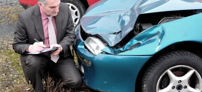 Umfrage: Autoversicherer werden knausriger