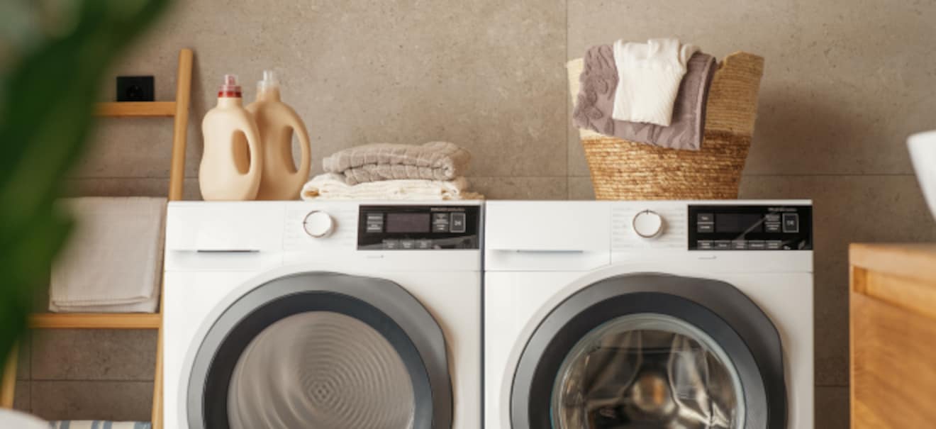 Geld sparen: Günstiger Wäsche waschen: Mit einem Klick lassen sich die Kosten fast halbieren Waschmaschinen-Trick spart sofort fast 50 % Strom - mit nur einem Klick! | finanzen.net