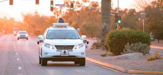 Tesla abgehängt: Google-Schwester Waymo mit selbstfahrender Fahrzeugflotte ganz vorne | finanzen.net