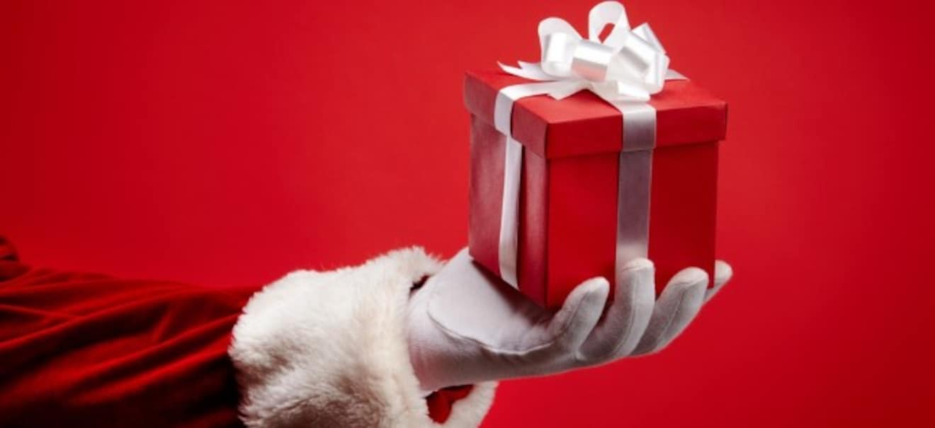 Weihnachtsfest: Überstunden für die Weihnachtsfeier? Die wichtigsten arbeitsrechtlichen Punkte zum Weihnachtsfest Arbeitszeit oder Freizeit? So wird die Weihnachtsfeier rechtlich behandelt | finanzen.net